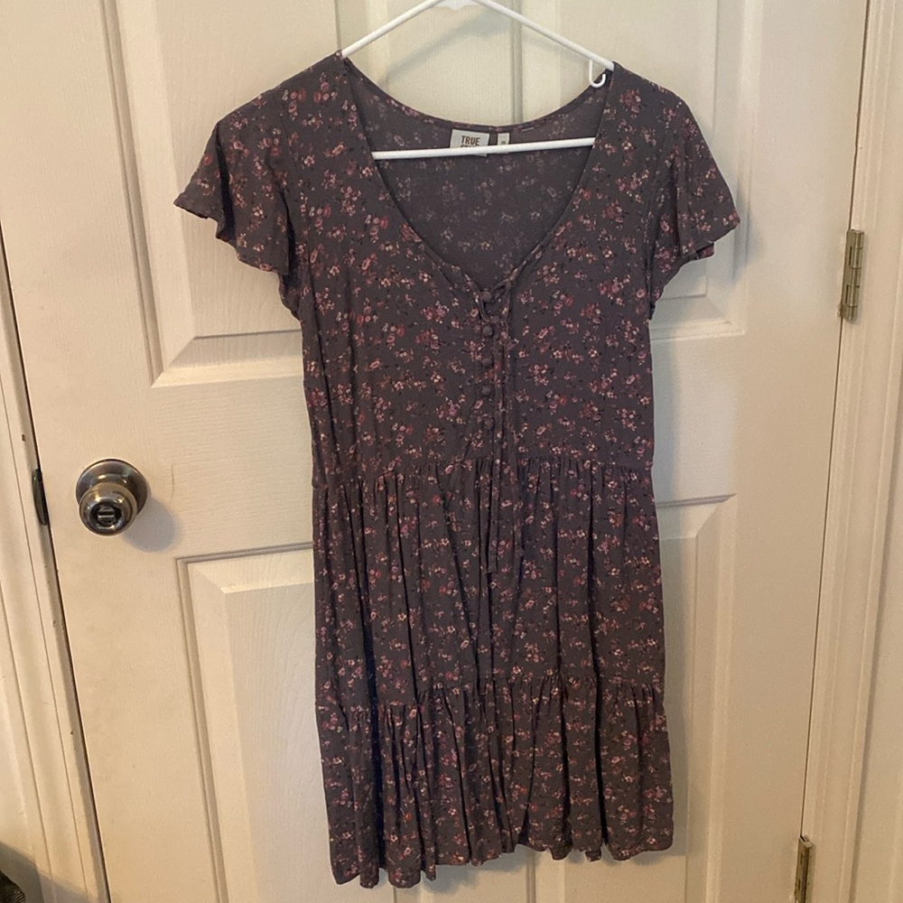 Floral grey flowy dress